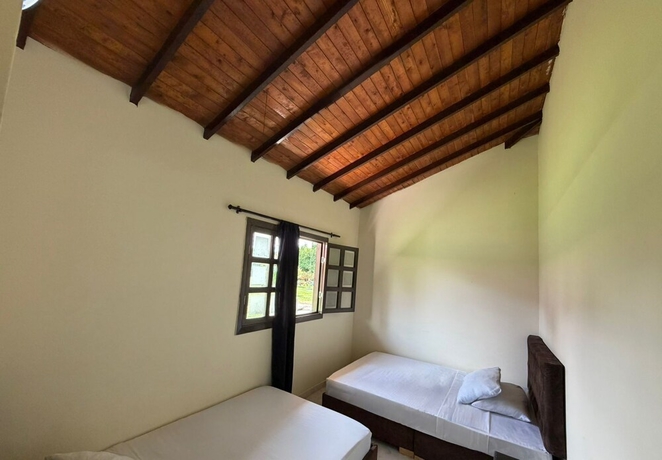 Imagen de la habitación del Hotel Jardines del cafe entre nubes. Foto 10