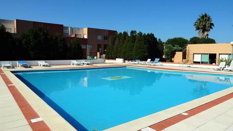 Imagen de la piscina del Hotel Jardins Da Ria. Foto 10