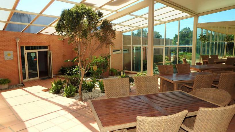 Imagen de los interiores del Hotel Jardins Da Ria. Foto 6