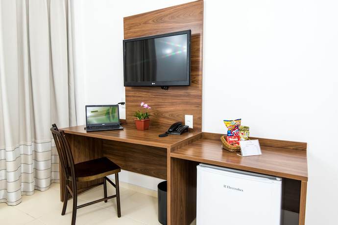 Imagen de la habitación del Hotel Jardins. Foto 3