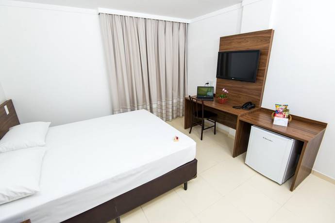 Imagen de la habitación del Hotel Jardins. Foto 13