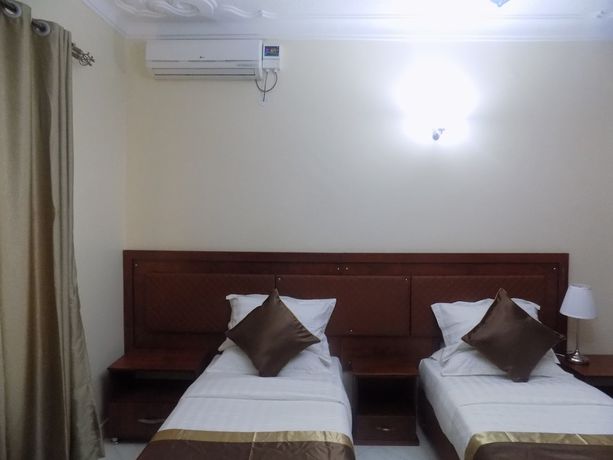 Imagen de la habitación del Hotel Jarins. Foto 10