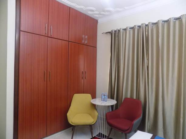 Imagen de la habitación del Hotel Jarins. Foto 15