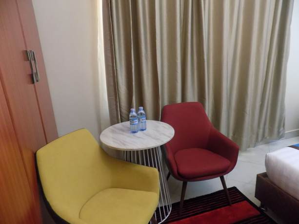 Imagen de la habitación del Hotel Jarins. Foto 18