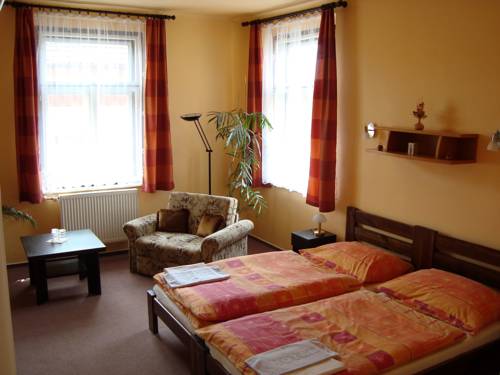 Imagen de la habitación del Hotel Jaro. Foto 5