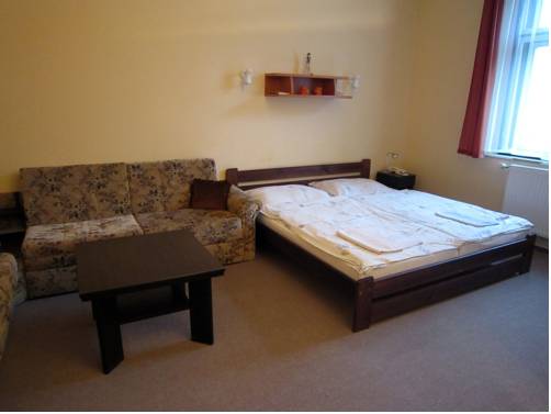 Imagen de la habitación del Hotel Jaro. Foto 11