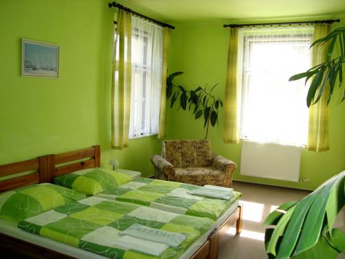 Imagen de la habitación del Hotel Jaro. Foto 15