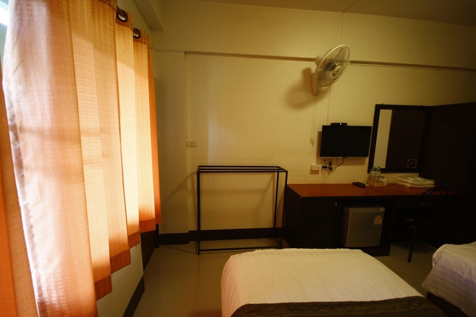 Imagen de la habitación del Hotel Jaroensin Place. Foto 5