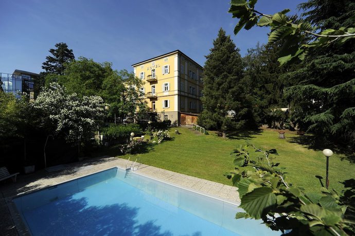 Imagen de la piscina del Hotel Jarolim, Bressanone . Foto 20