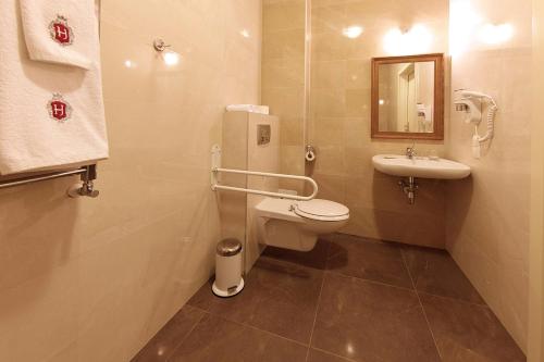 Imagen de la habitación del Hotel Jarosław. Foto 6