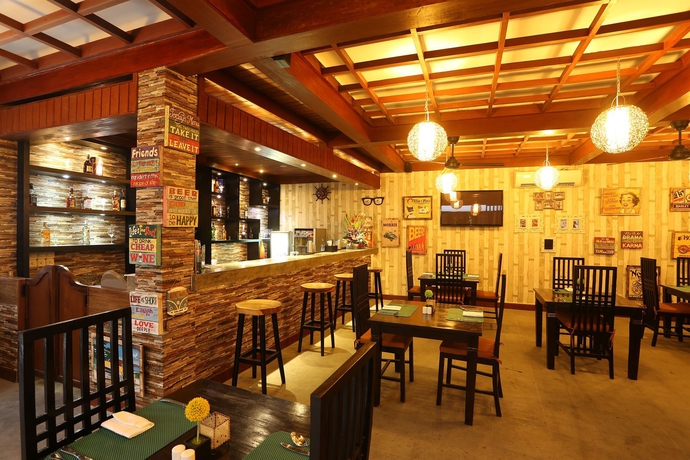 Imagen del bar/restaurante del Hotel Jas Green Villas and Spa. Foto 3