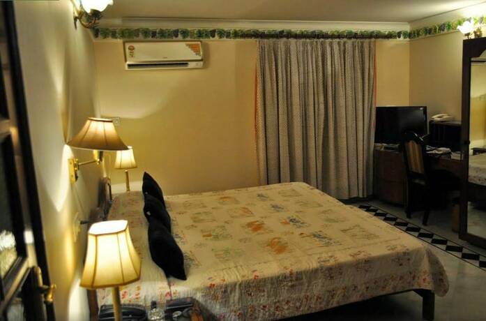 Imagen de la habitación del Hotel Jas Vilas. Foto 20