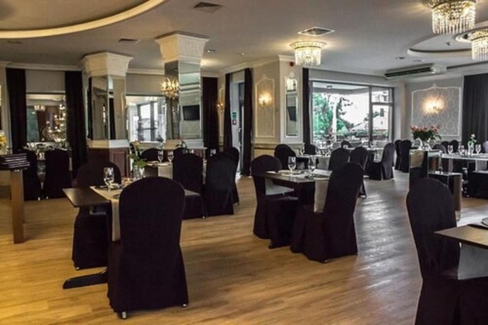 Imagen del bar/restaurante del Hotel Jasek Premium Wrocław. Foto 10