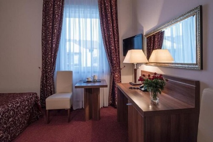 Imagen de la habitación del Hotel Jasek Premium Wrocław. Foto 17
