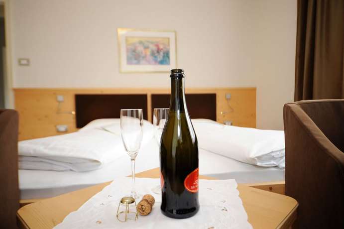 Imagen de la habitación del Hotel Jasmin, Merano. Foto 5