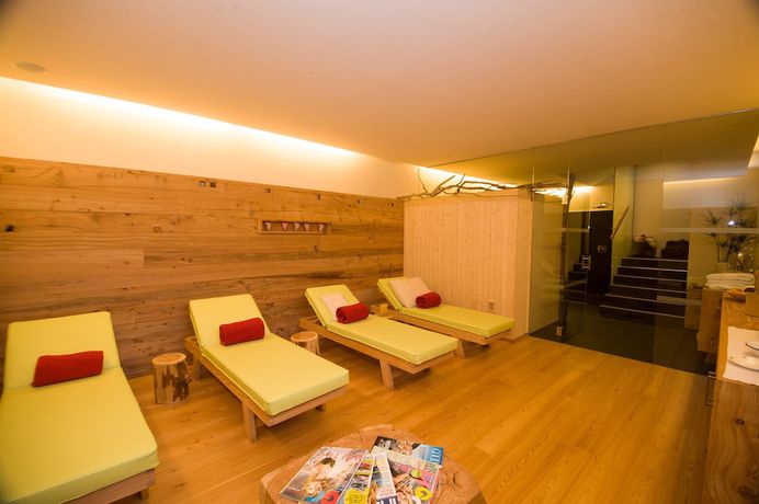 Imagen de la piscina del Hotel Jasmin, Merano. Foto 19