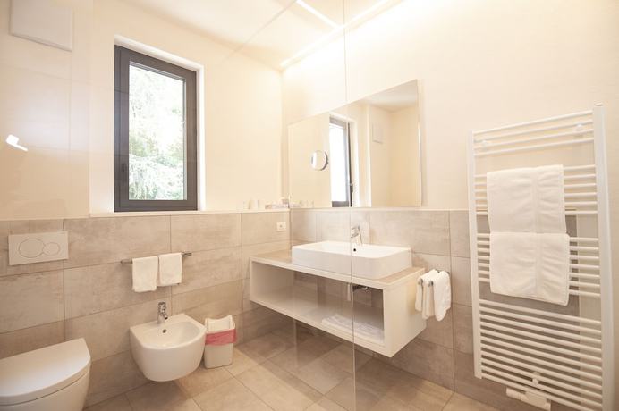 Imagen de la habitación del Hotel Jasmin, Merano. Foto 13