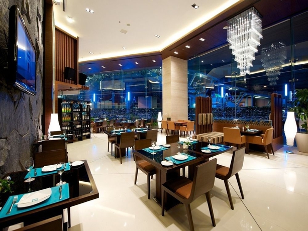 Imagen del bar/restaurante del Hotel Jasmine Resort Bangkok BTS Phrakhanong. Foto 2