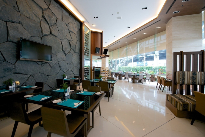 Imagen del bar/restaurante del Hotel Jasmine Resort Bangkok BTS Phrakhanong. Foto 3