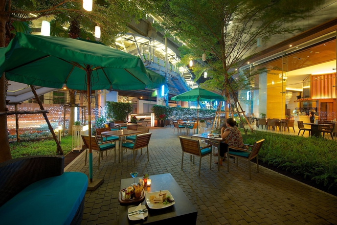 Imagen del bar/restaurante del Hotel Jasmine Resort Bangkok BTS Phrakhanong. Foto 5