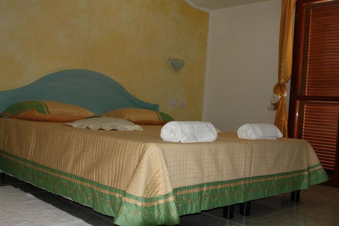 Imagen de la habitación del Hotel Jasmine, TEULADA. Foto 9