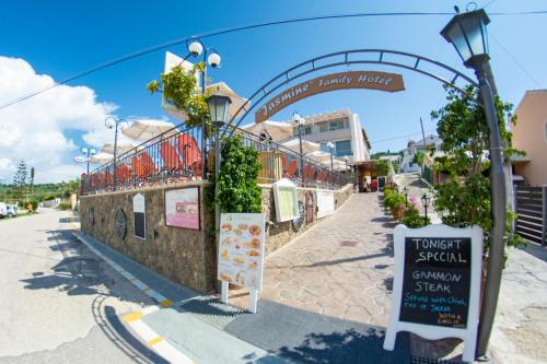 Imagen general del Hotel Jasmine & Apartments. Foto 4