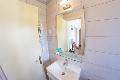 Imagen de la habitación del Hotel Jasmine & Apartments. Foto 14