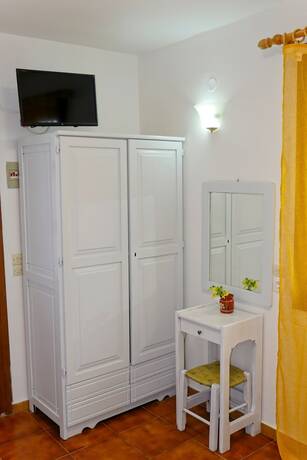 Imagen general del Hotel Jasmine apartments, Samos. Foto 2