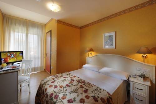 Imagen de la habitación del Hotel Jasminum. Foto 8