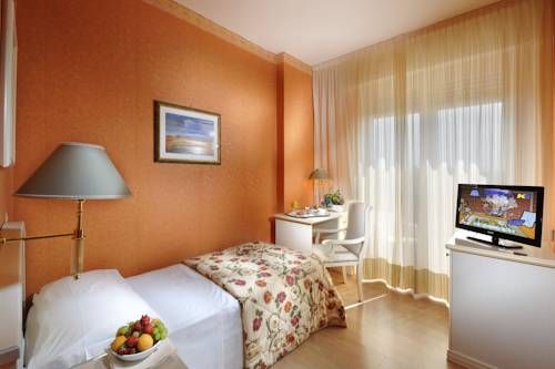 Imagen de la habitación del Hotel Jasminum. Foto 16