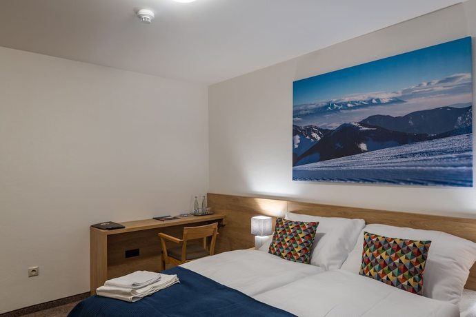 Imagen de la habitación del Hotel Jasn&aacute;. Foto 10