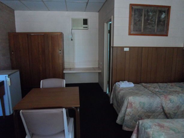 Imagen de la habitación del Hotel Jasper Motor Inn. Foto 8