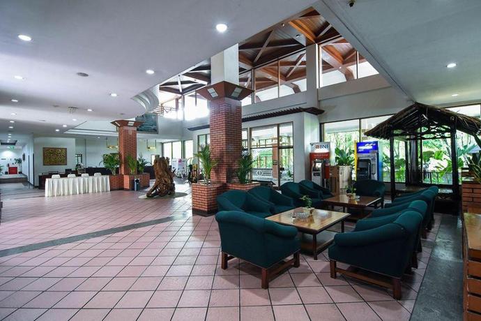 Imagen de los interiores del Hotel Jatinangor National Golf & Resort. Foto 15