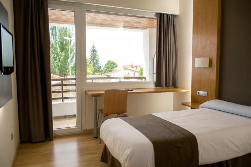 Imagen de la habitación del Hotel Jatorrena. Foto 5