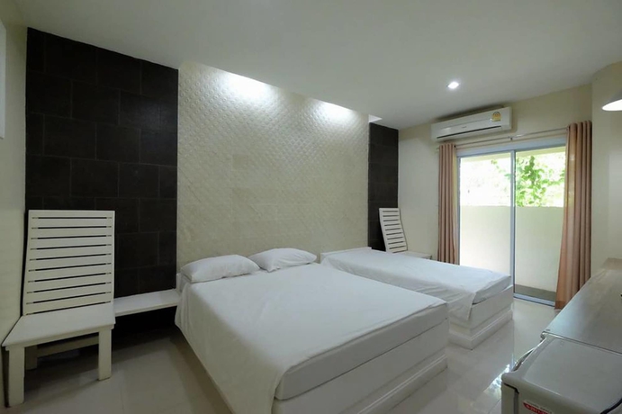 Imagen de la habitación del Hotel Jatuporn Mansion. Foto 5