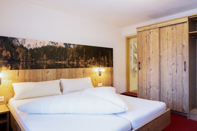 Imagen de la habitación del Hotel J&auml;gerhof, Klingenburg. Foto 11