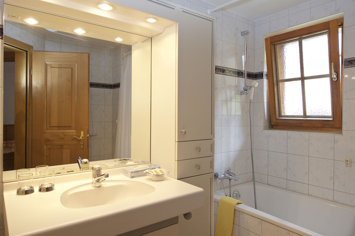 Imagen de la habitación del Hotel Jägerhof, Zermatt . Foto 8