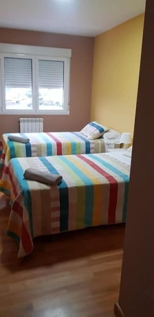 Imagen de la habitación del Hotel Javier Pedrouzo Sleeping Group. Foto 5