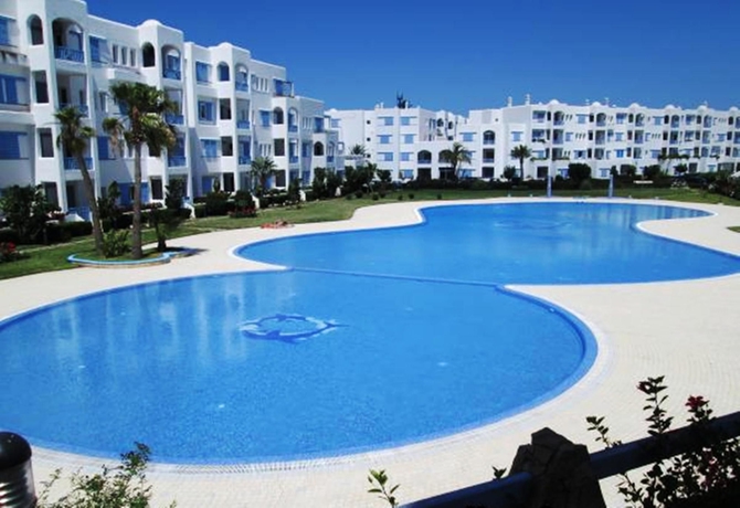 Imagen de la piscina del Hotel Jawhara Smir Residence. Foto 14