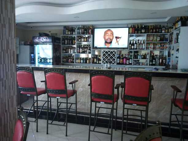 Imagen del bar/restaurante del Hotel Jax Safari. Foto 8