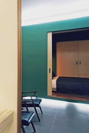 Imagen de la habitación del Hotel Jay N Chloe. Foto 25