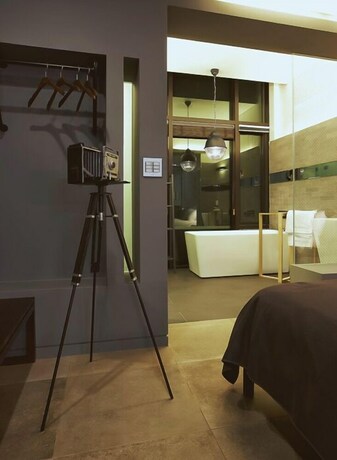 Imagen de la habitación del Hotel Jay N Chloe. Foto 27