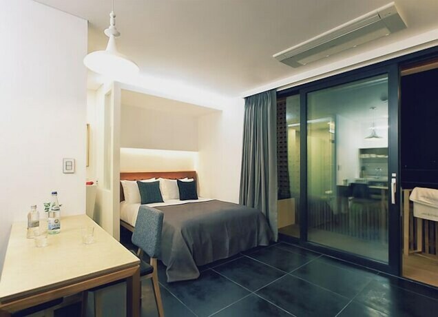 Imagen de la habitación del Hotel Jay N Chloe. Foto 29
