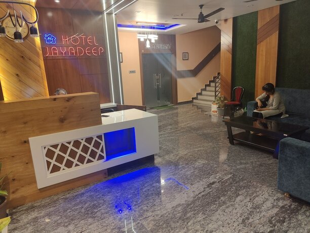 Imagen general del Hotel Jayadeep. Foto 4