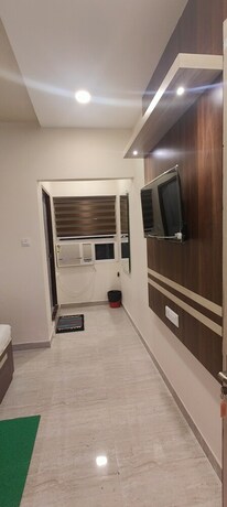 Imagen de la habitación del Hotel Jayadeep. Foto 9