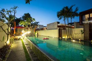 Imagen general del Hotel Jay's Villas Umalas. Foto 7