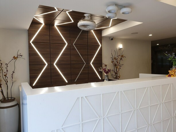 Imagen de los interiores del Hotel Jayson Metoda By Innovic Hotels. Foto 32
