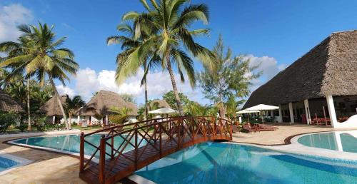 Imagen general del Hotel Jaz Adonia Beach Resort. Foto 12