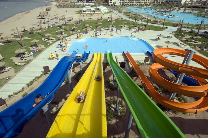 Imagen de la piscina del Hotel Jaz Aquamarine. Foto 12