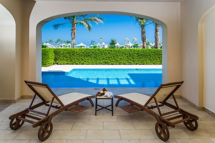 Imagen de la piscina del Hotel Jaz Aquamarine. Foto 13